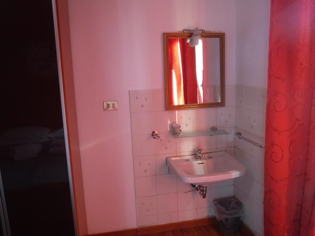 Ares Rooms Rome Ruang foto